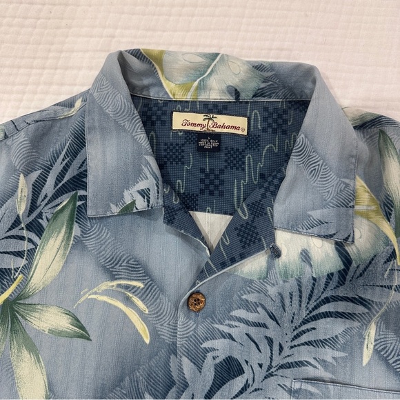 Tommy Bahama Silk Hawaiian Shirt XL - Picture 2 of 2